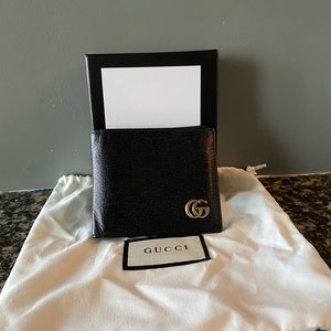 Gucci Marmont Leather Bi-fold Wallet
